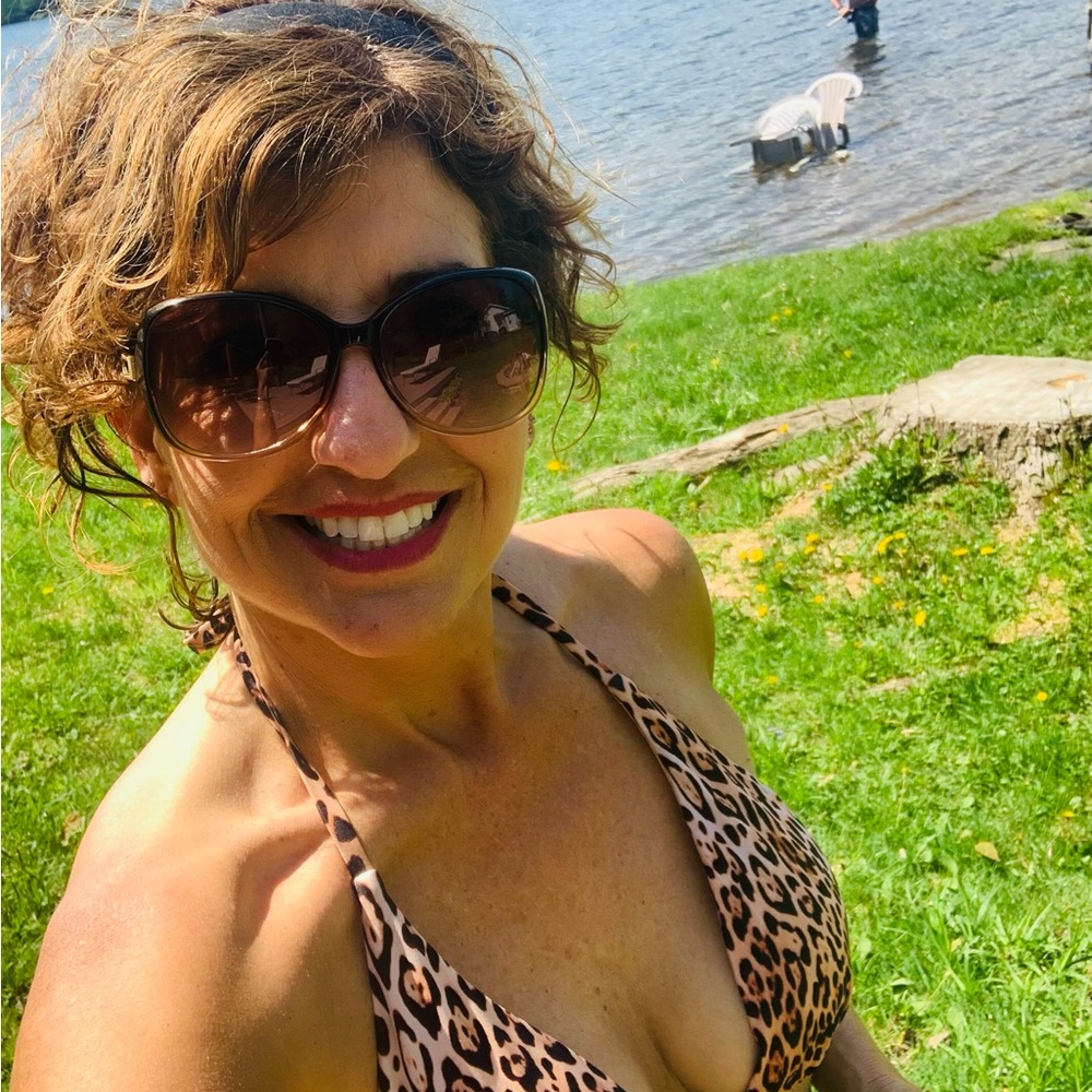 Meet your Posher, Jennifer